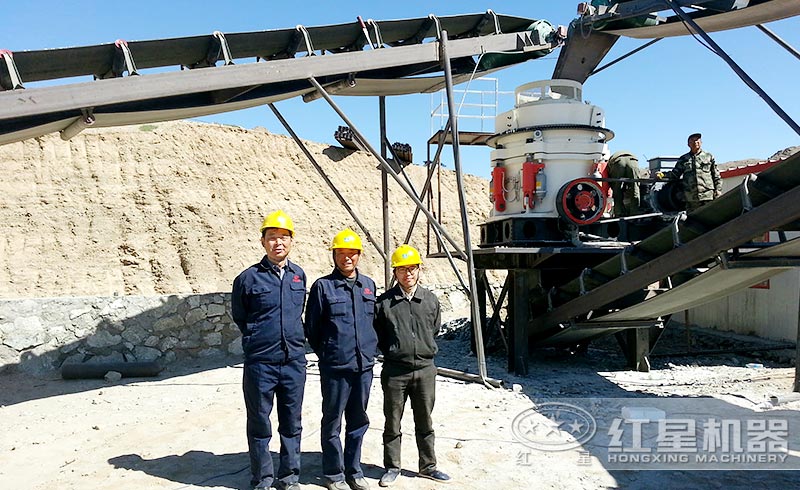 圓錐破碎機生產現(xiàn)場